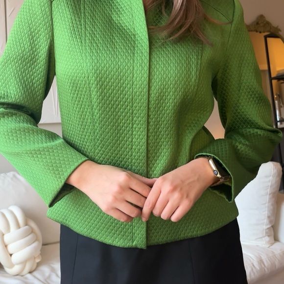 Chic Green Textured Zip-Up Jacket - Louben - Size 8 - Picture 8 of 12